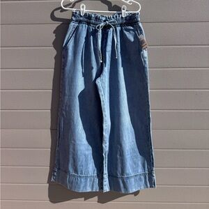 Kensie-M casual and effortless breezy denim pants.